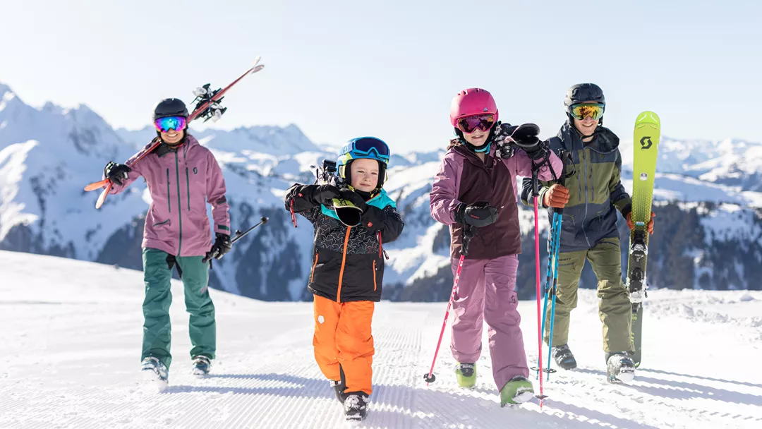 Wintersport met kinderen in Wald-Königsleiten Zillertal Arena Oostenrijk
