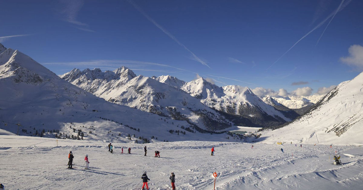 20424 - Alpenweer: zonnig en af en toe een sneeuwbui (2)
