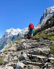 Stelling: liever omhoog lopen dan naar beneden Stelling: liever omhoog lopen dan naar beneden