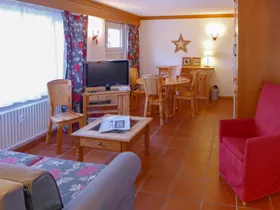 Christina 305 Christina 305