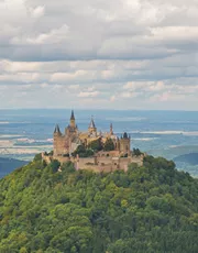 Burg Hohenzollern Burg Hohenzollern in Baden-Württemberg