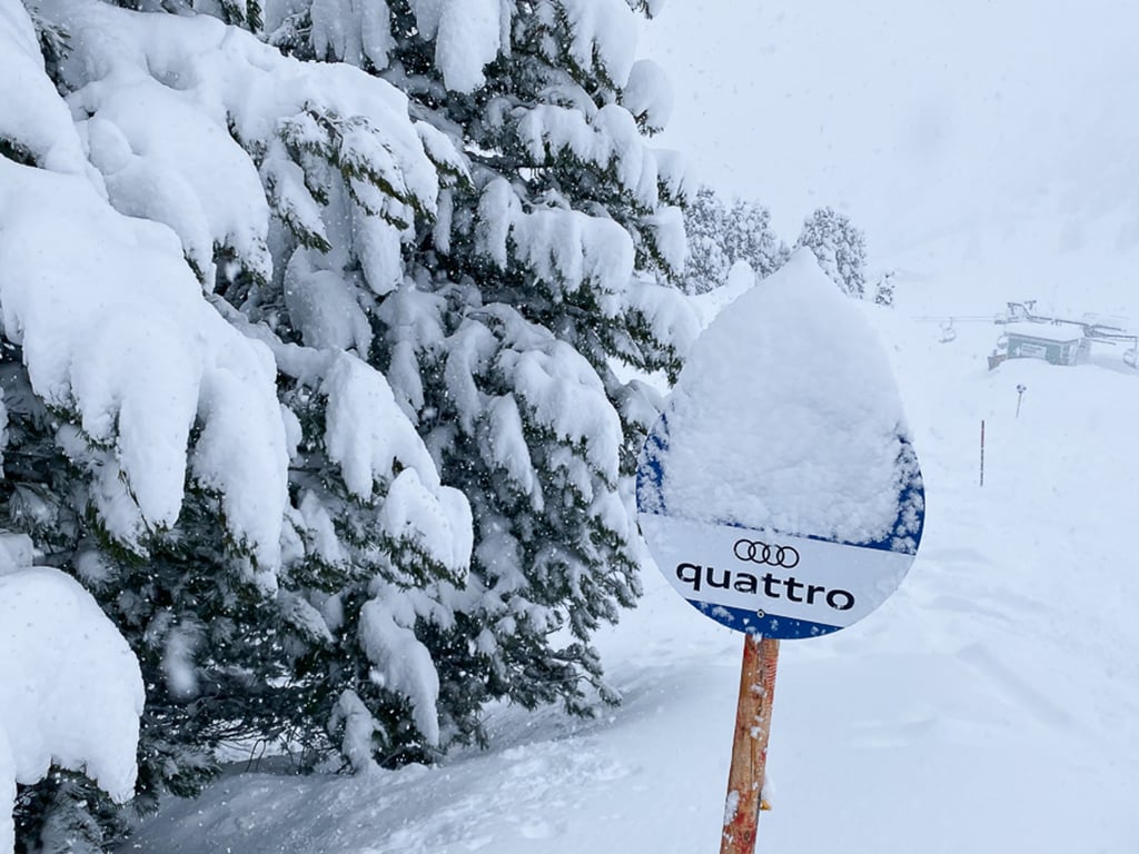 53030 - Alpenweer: sneeuwdump noordkant Alpen, lokaal meer dan 1 meter sneeuw (3)