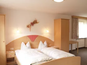 Andrea, Lermoos Andrea, Lermoos