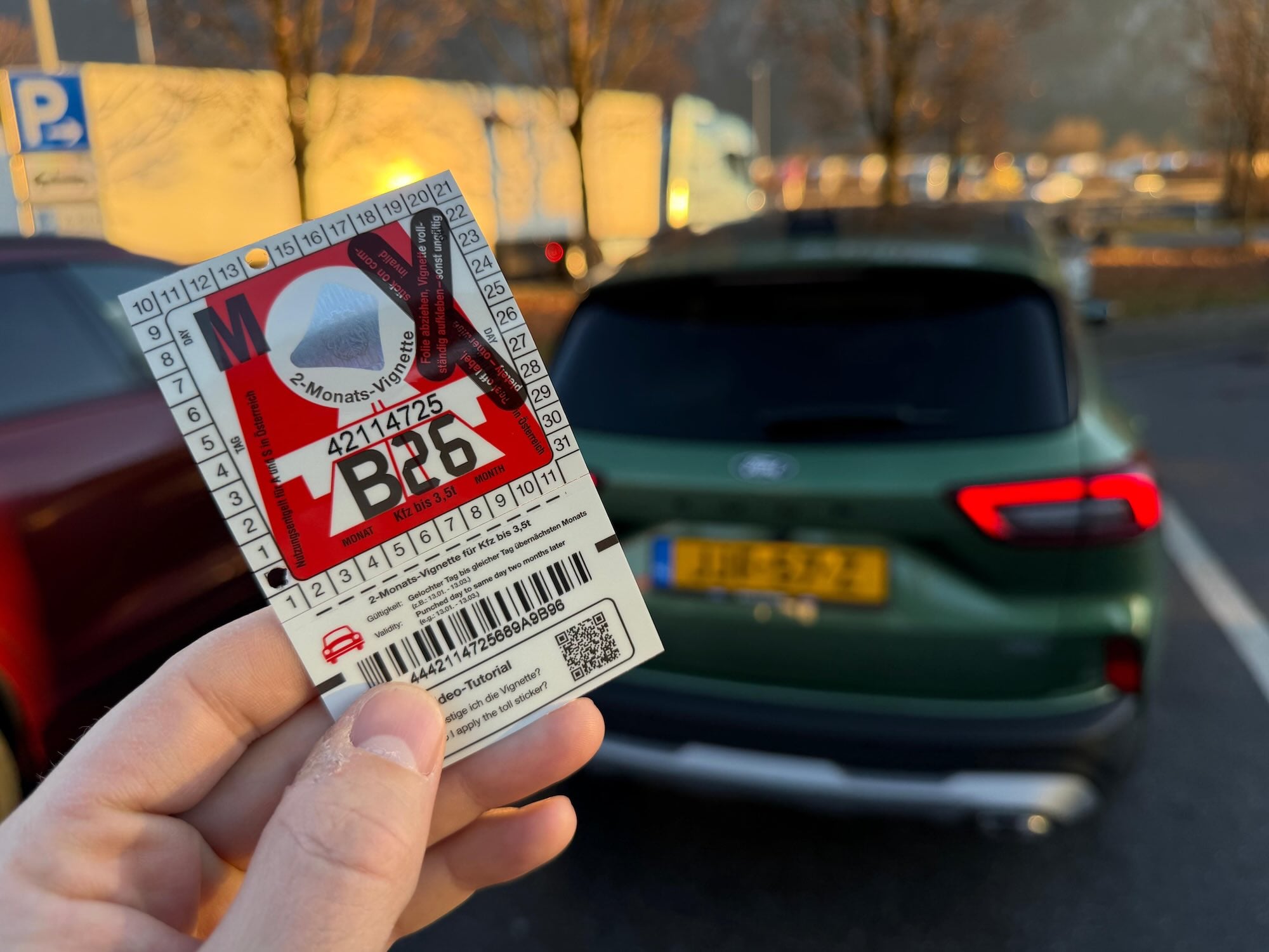Vignet Oostenrijk 2026 op de voorruit van een auto