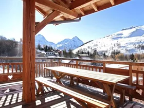 Chalet Husky Chalet Husky