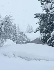 Record: hier viel begin oktober al uitzonderlijk veel sneeuw Record: hier viel begin oktober al uitzonderlijk veel sneeuw