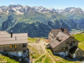 Zoektocht naar huttenpachters in Oostenrijk steeds lastiger Zoektocht naar huttenpachters in Oostenrijk steeds lastiger