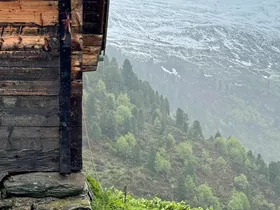 Code rood en oranje in Oostenrijk: extreme regen en sneeuwval Code rood en oranje in Oostenrijk: extreme regen en sneeuwval