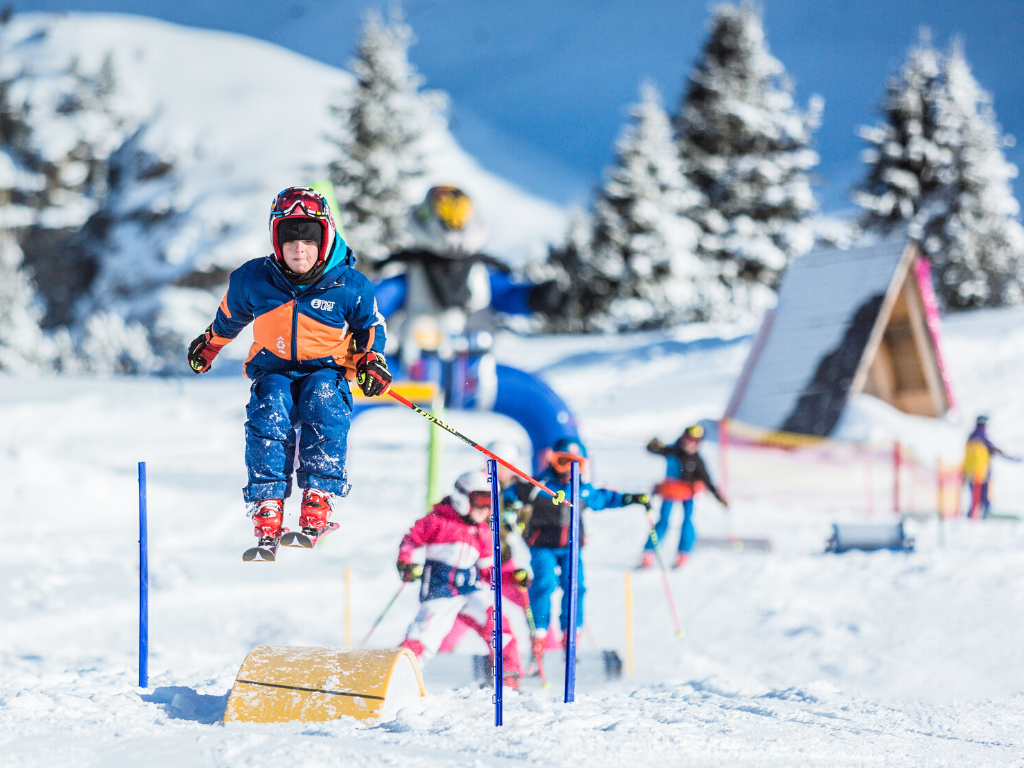 51350 - Familienurlaub in Obertauern mit Bobby's Schneeabenteuer