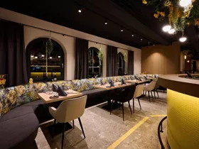 Hotel HappyYellow Hotel HappyYellow