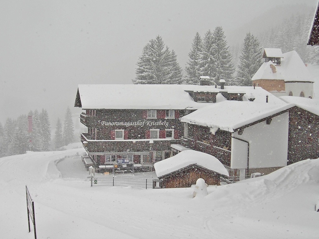 51718 - Alpenweer: 40 cm verse sneeuw in Oostenrijk (3)