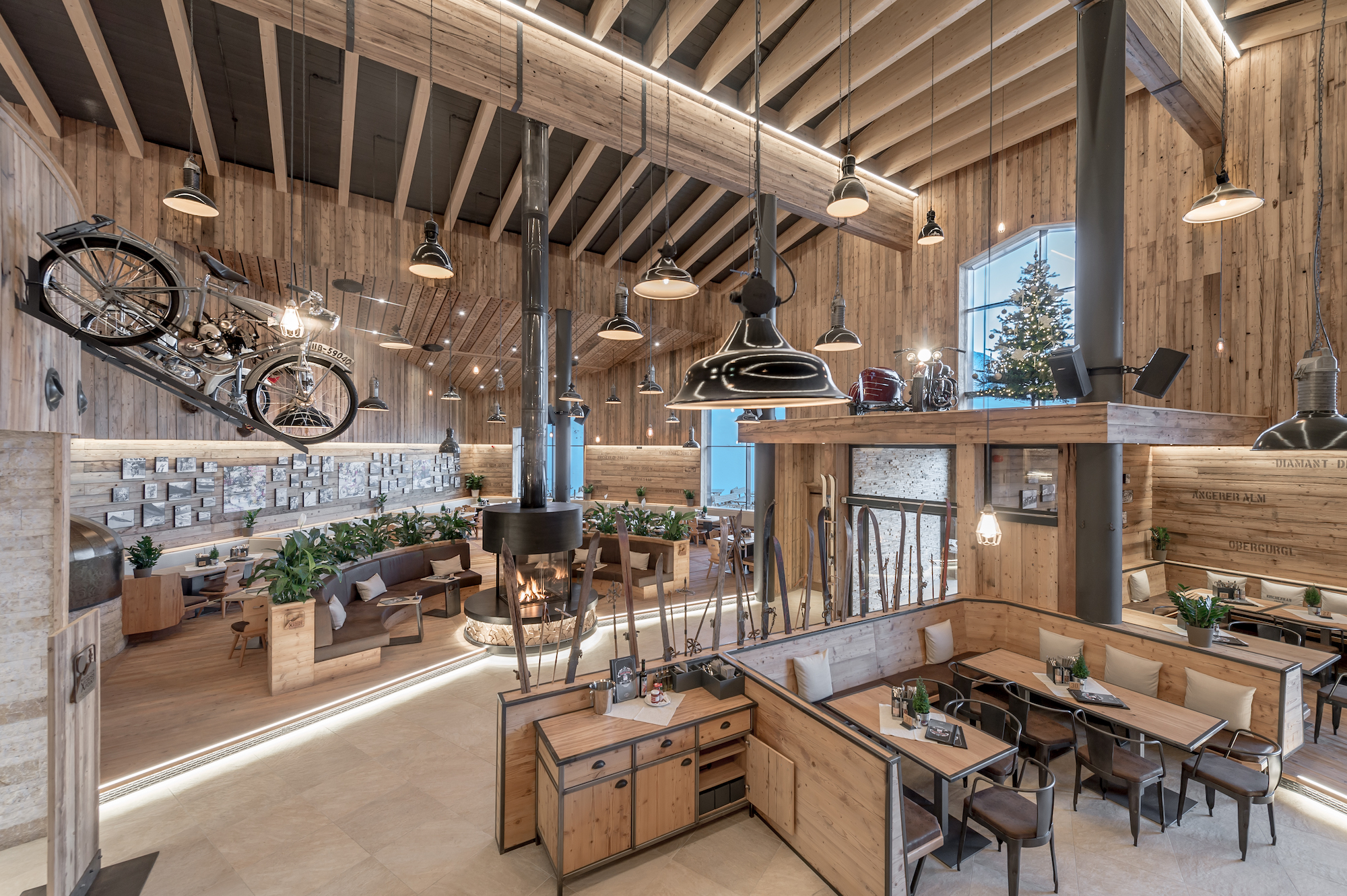 top mountain crosspoint museum