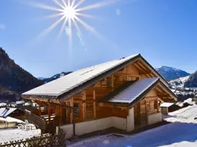 Chalet Himalaya Lodge met buiten-jacuzzi, zondag t/m zondag Chalet Himalaya Lodge met buiten-jacuzzi, zondag t/m zondag