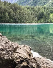 Zwemmen in een bergmeer: zijn er regels? Zwemmen in een bergmeer: zijn er regels?