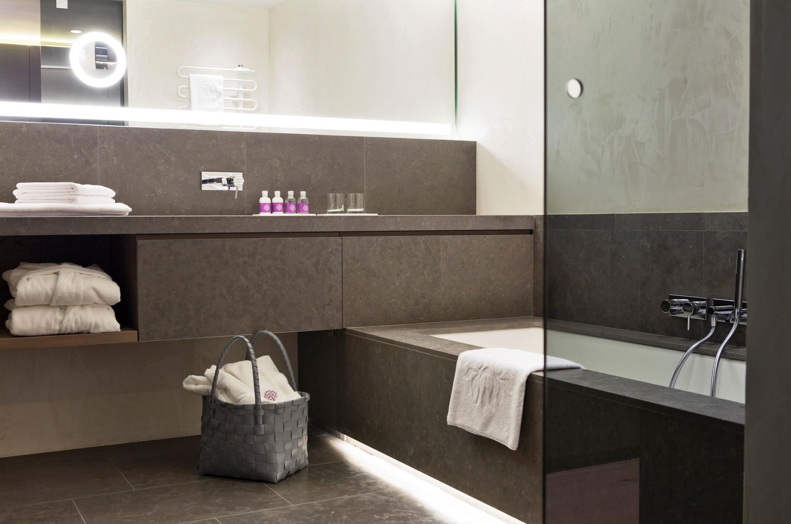 ElisabethHotel - Premium Private Retreat (Adults Only)