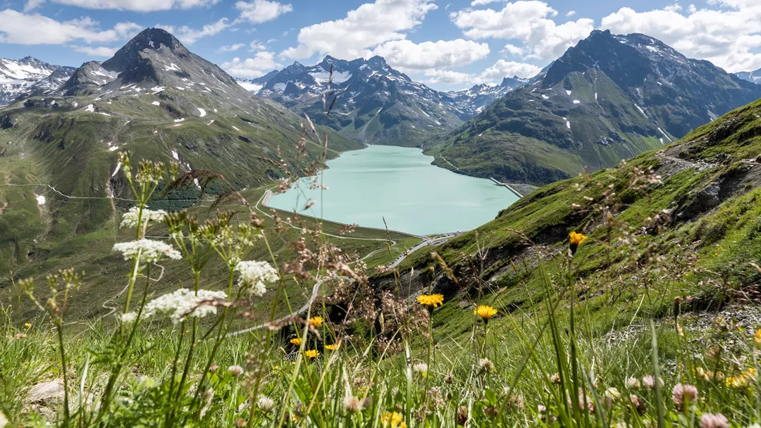 Uitzicht op het Silvretta stuwmeer in Montafon Vorarlberg Oostenrijk Uitzicht op het Silvretta stuwmeer in Montafon Vorarlberg Oostenrijk