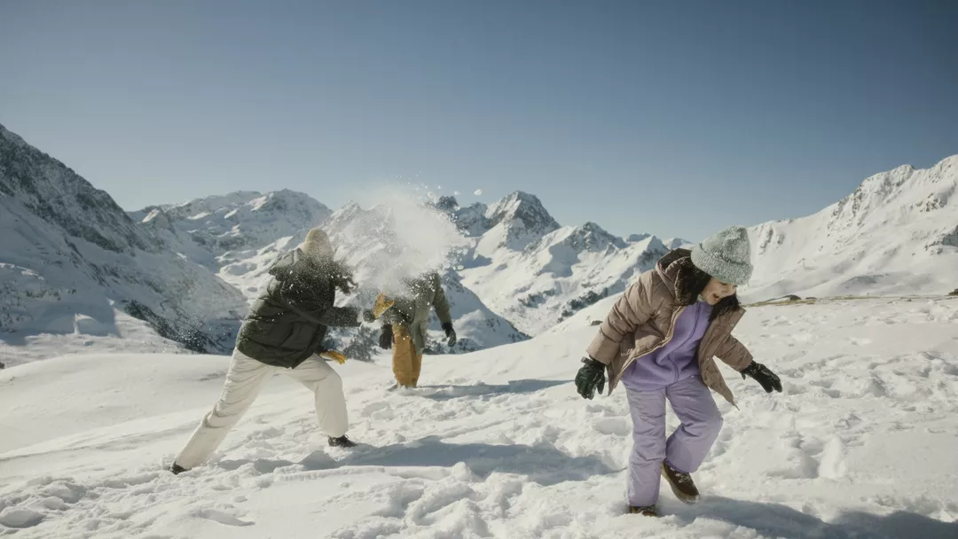 Sneeuwbalgevecht In Tirol