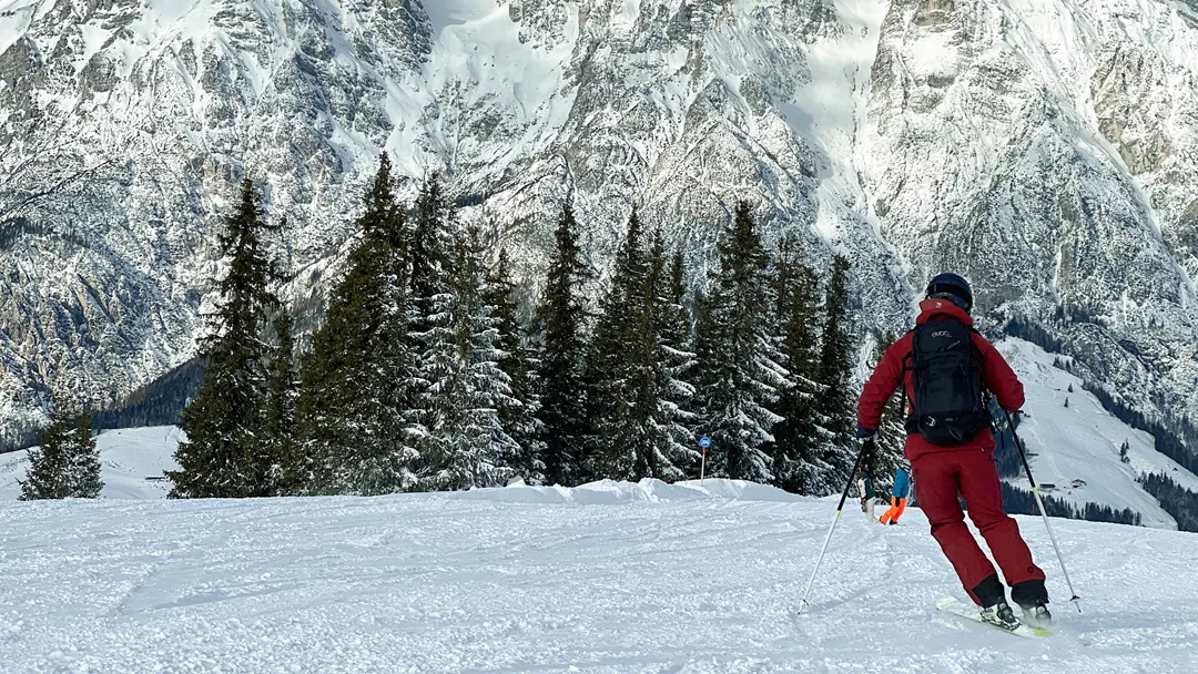 Skiing 4756