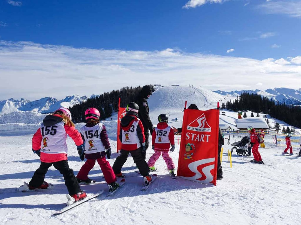 51367 - 10 ski resorts in the Alps where kids ski free