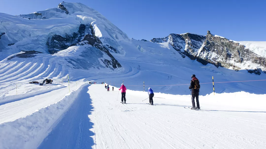 Bild - Skiën op 3500 meter Saas-Fee