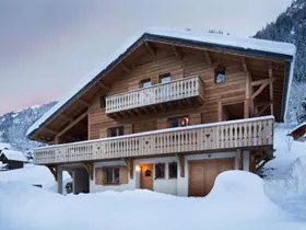 Chalet Grand Coeur met hottub, zondag t/m zondag Chalet Grand Coeur met hottub, zondag t/m zondag
