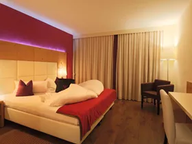 Hotel Waidringerhof - 1. Tiroler Glückshotel Hotel Waidringerhof - 1. Tiroler Glückshotel