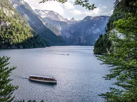 Königssee: het Beierse ‘fjord’ in het Berchtesgadener Land Königssee: het Beierse ‘fjord’ in het Berchtesgadener Land