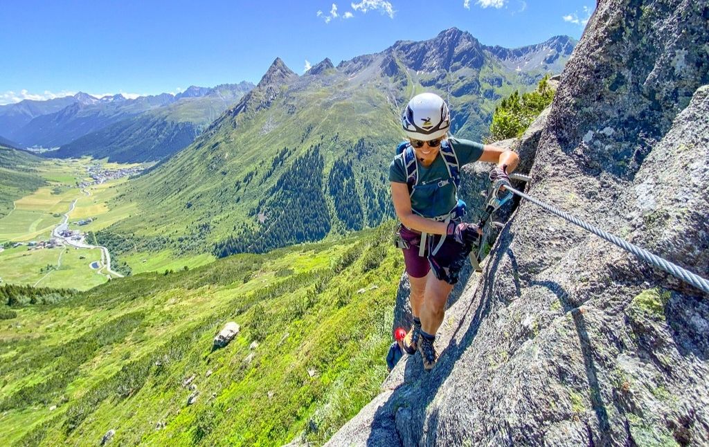 5 Schöne Klettersteige Für Einsteiger In Österreich