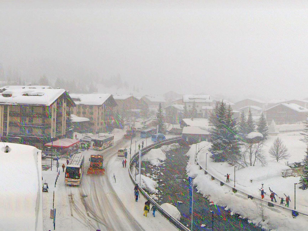 50199 - Alpenweer: onstuimig & (veel) sneeuw! (2)