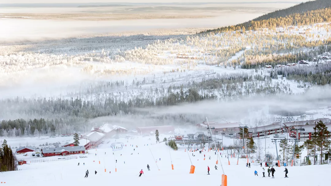Wintersport in skigebied Stöten