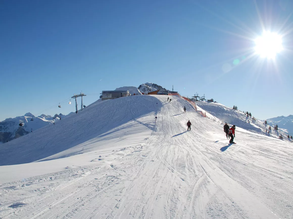 Ihr Skiurlaub in Damüls in Vorarlberg - Berghotel Madlener Ihr Skiurlaub in Damüls in Vorarlberg - Berghotel Madlener