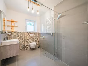 Tirola Bude Schorsch Top 2 Tirola Bude Schorsch Top 2