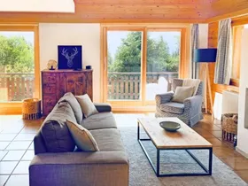 Altitude 1900 Altitude 1900