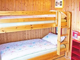 Chalet CNY01 Chalet CNY01