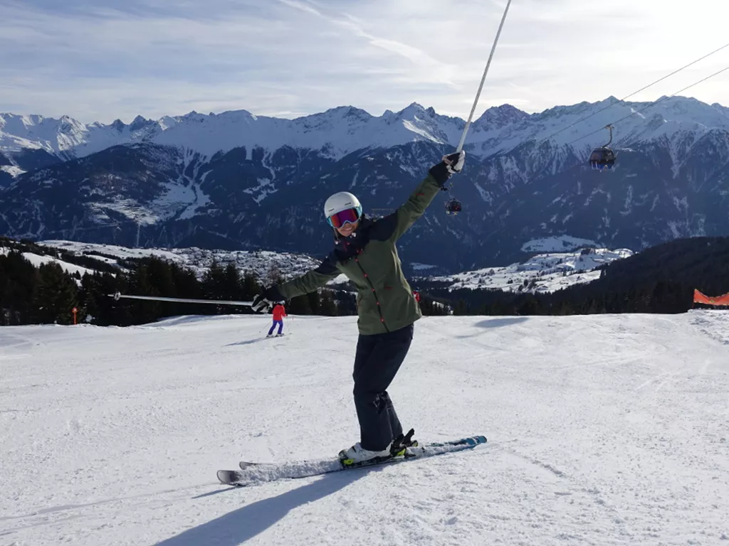 How to ski: tips & skiing exercises for first time skiers