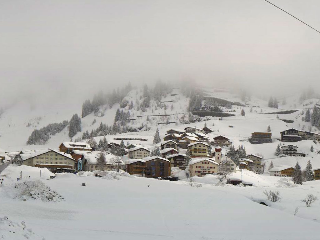 50226 - Alpenweer: eerst sneeuw en daarna veel zon (2)