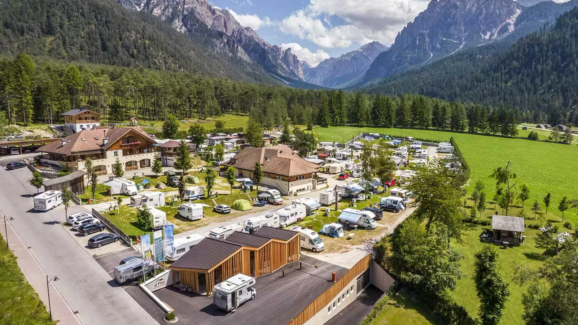 Camping Al Plan - Dolomites 1 Luchtfoto Camping Al Plan