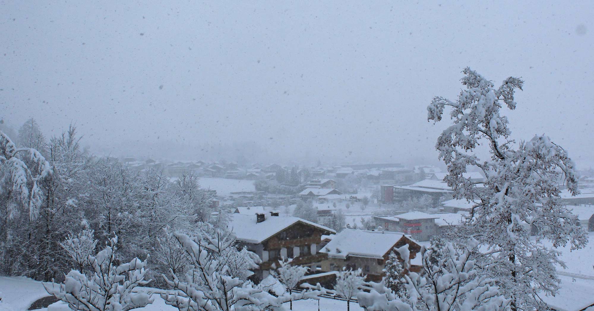 Het blijft maar sneeuwen in de wintersportlanden