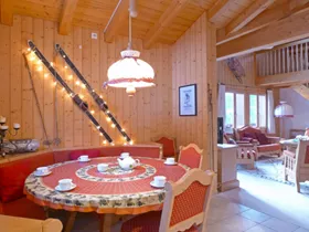 Roossihuus Roossihuus