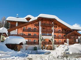 Hotel Dal Bracconiere Hotel Dal Bracconiere